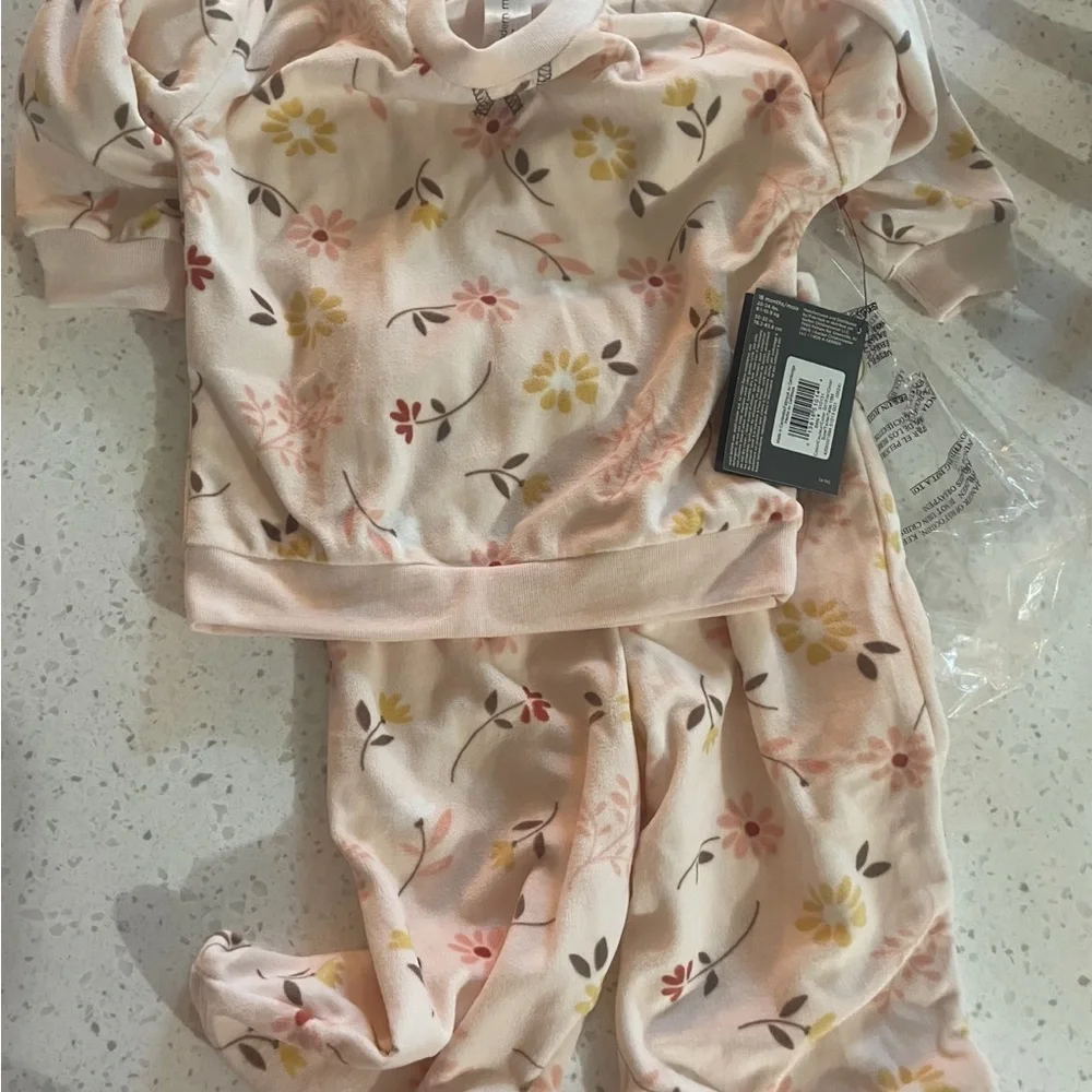 Modern Moments by Gerber Unisex Toddler Bunny Fleece 2-Piece Sweater & Pant set